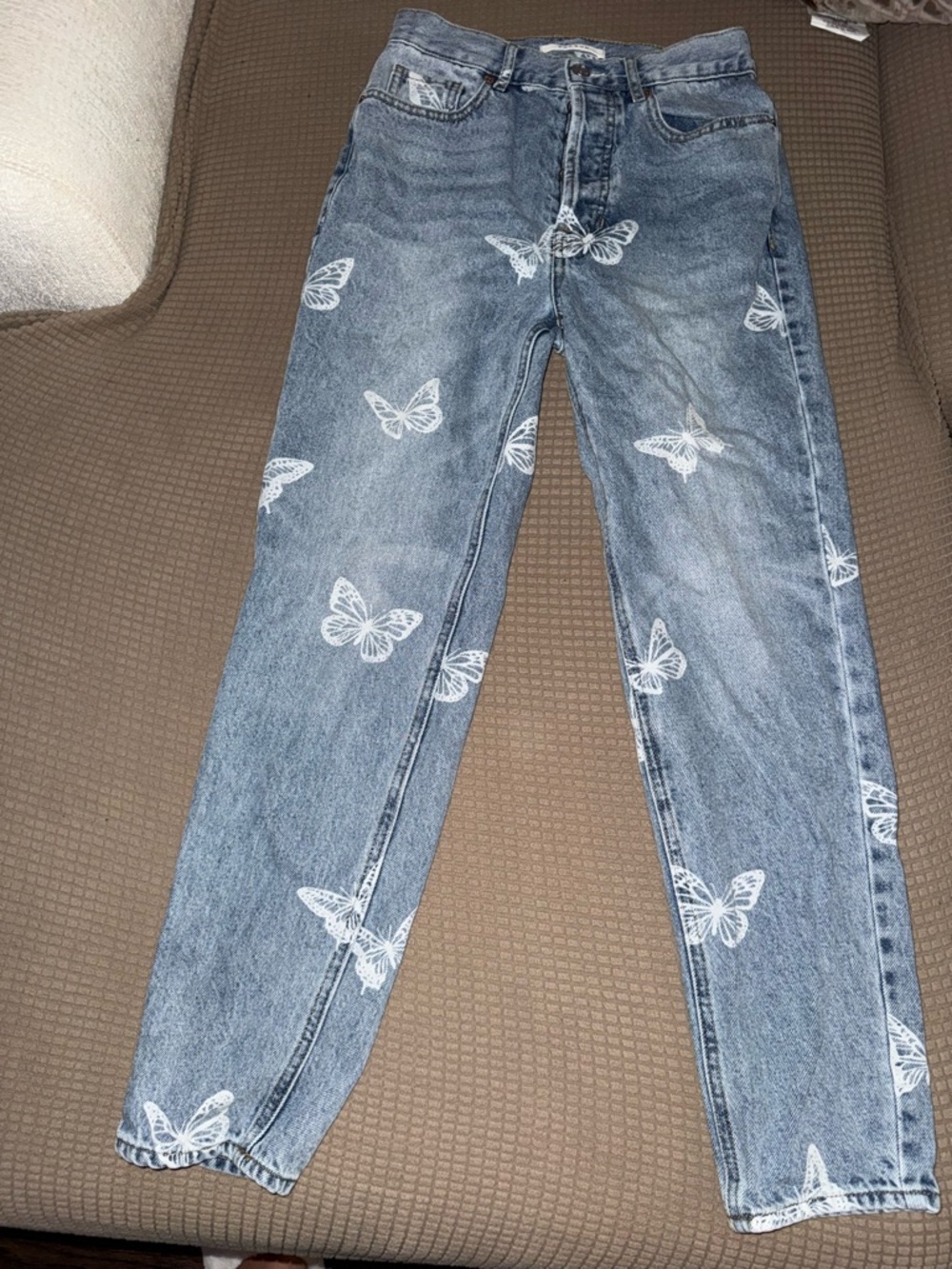 PacSun Light Blue High-Rise Jeans with White Butterfly Print